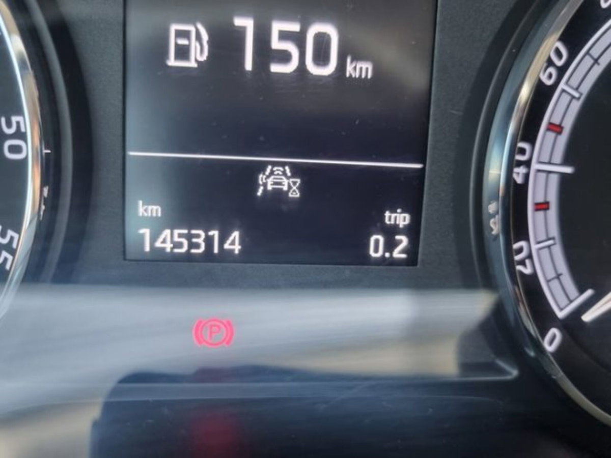 Skoda Karoq 1.6 TDI SCR Ambition (15)