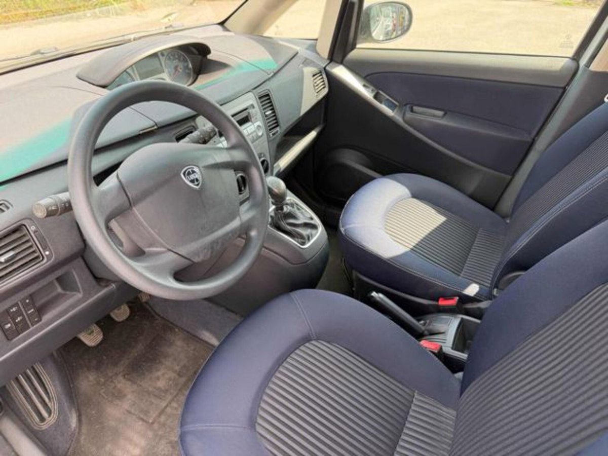 Lancia Musa 1.4 16V EURO 5 Oro Plus (5)