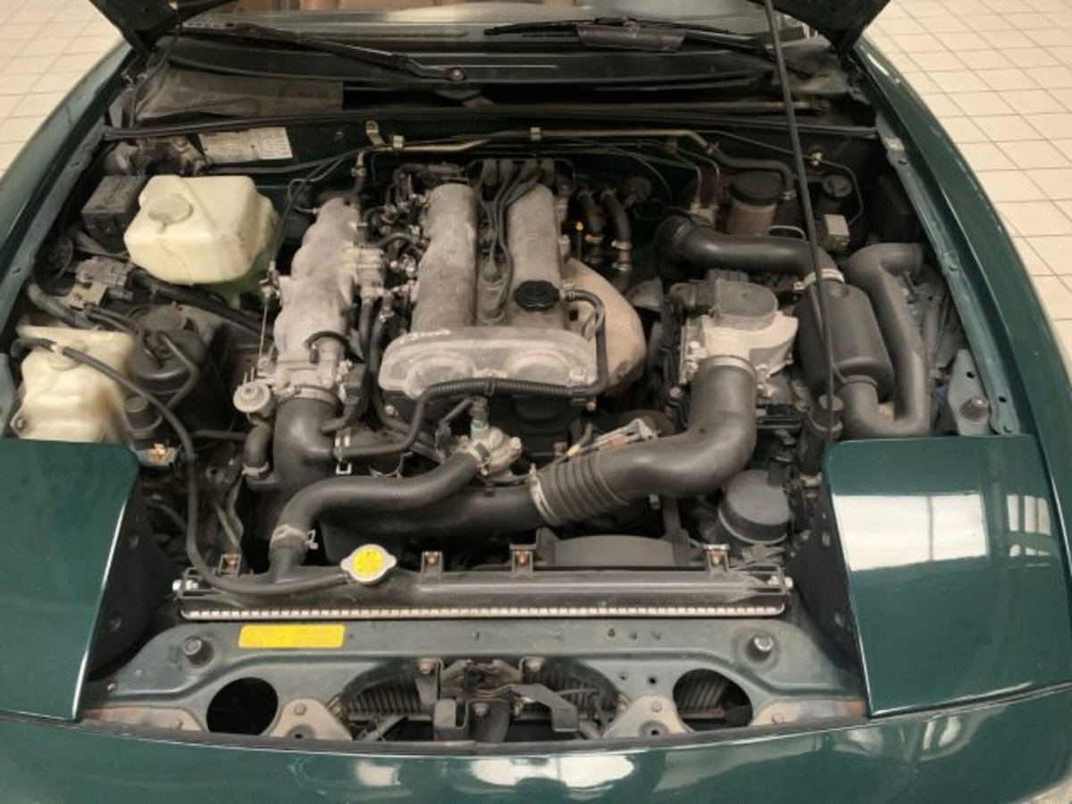 Mazda MX-5 1.6i 16V cat British Green (17)