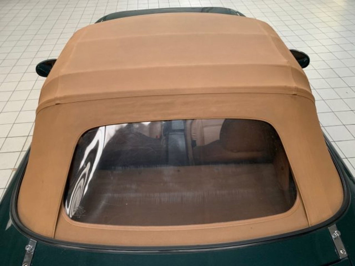 Mazda MX-5 1.6i 16V cat British Green (5)
