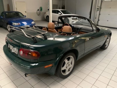 Mazda MX-5 1.6i 16V cat British Green (8)