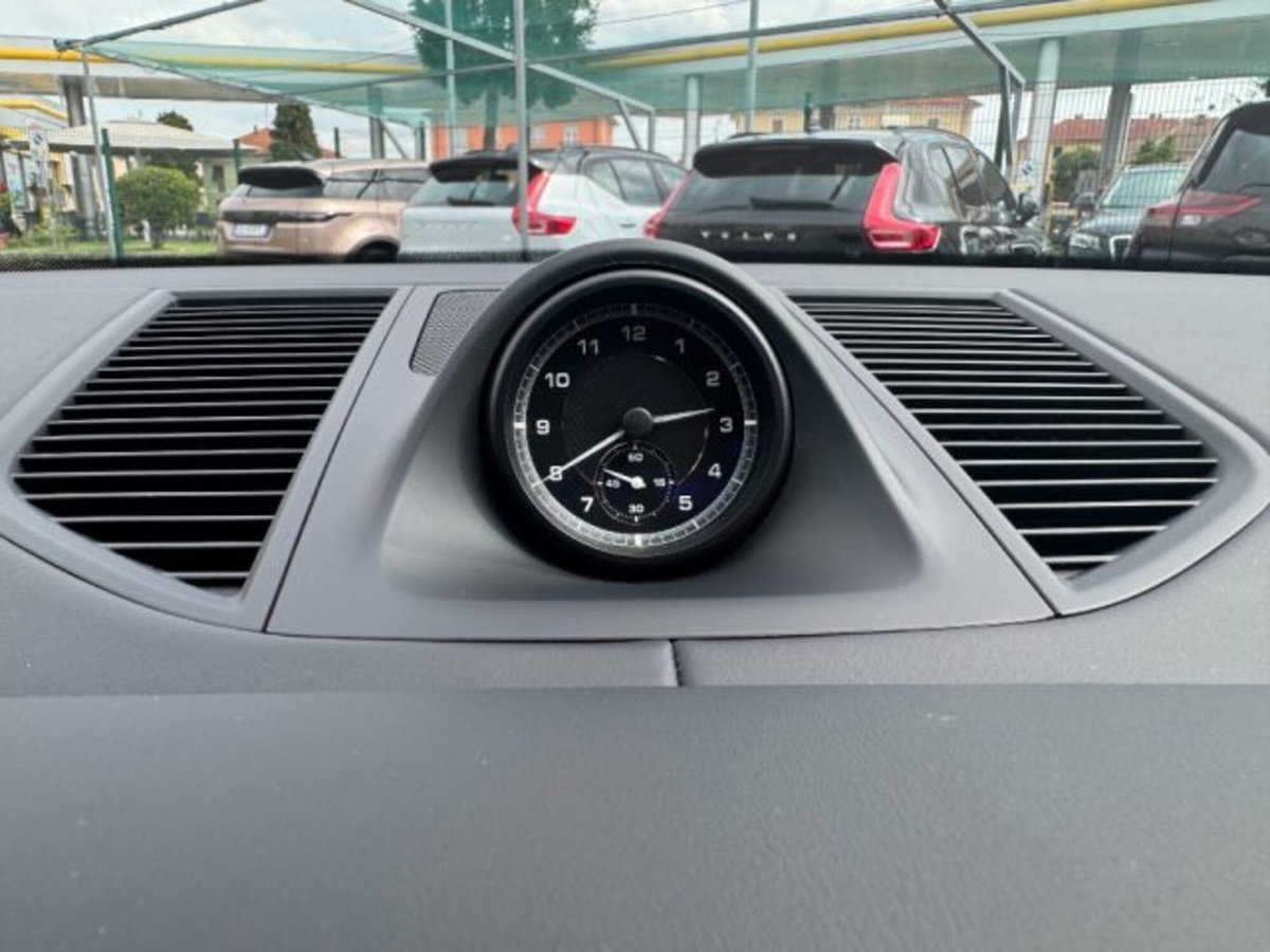 Porsche Macan 2.0 265cv pdk (17)