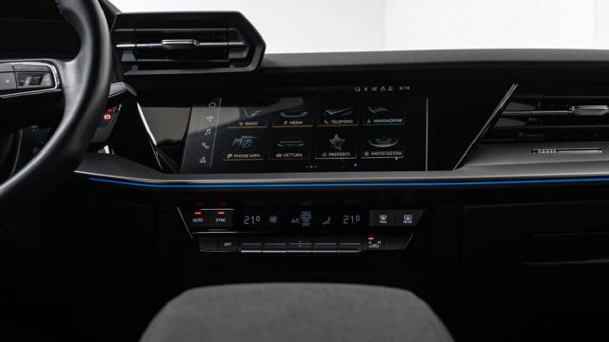 Audi A3 Sportback 35 TFSI S tronic Business (16)