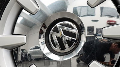 Volkswagen Maggiolino Cabrio 1.6 TDI DSG Design (19)