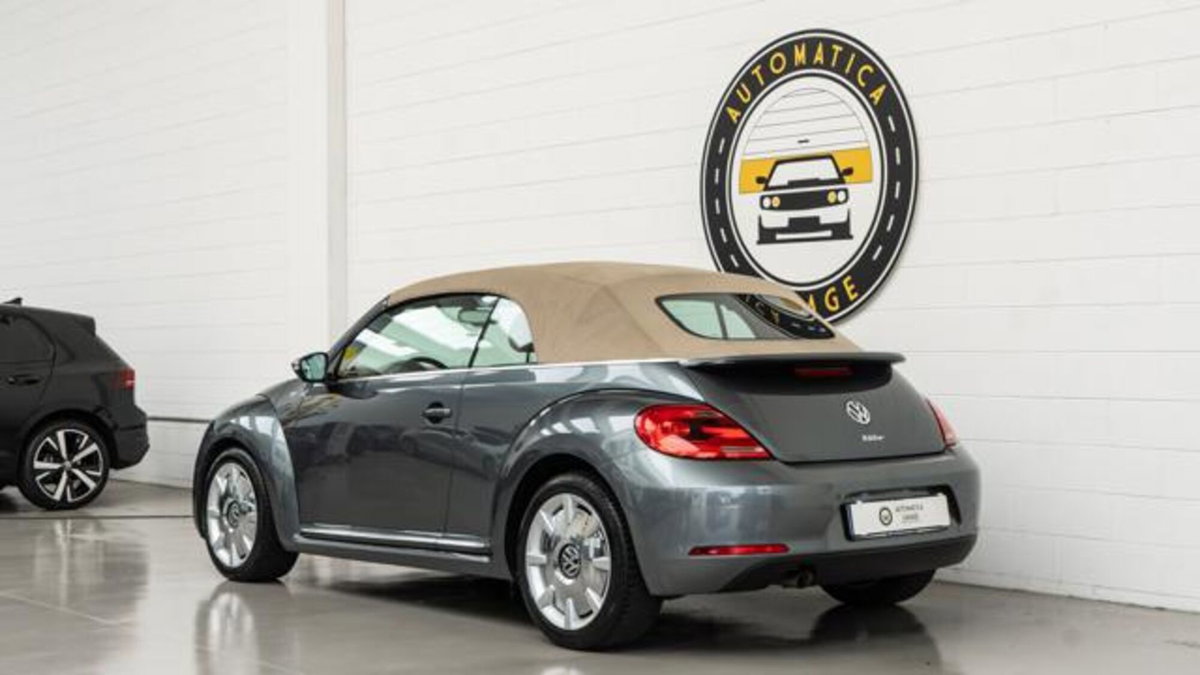 Volkswagen Maggiolino Cabrio 1.6 TDI DSG Design (3)