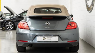 Volkswagen Maggiolino Cabrio 1.6 TDI DSG Design (4)