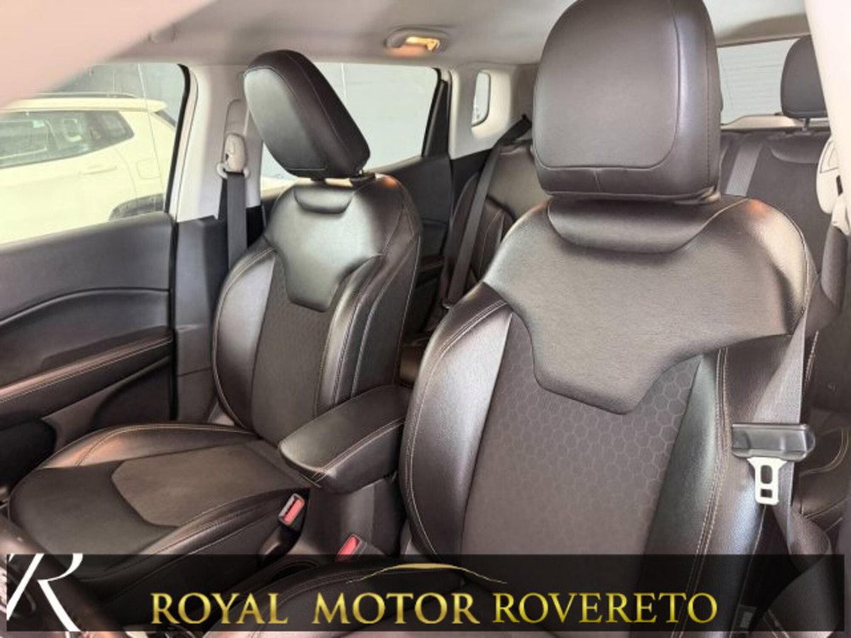 Jeep Compass 2.0 Multijet II aut. 4WD Longitude (9)