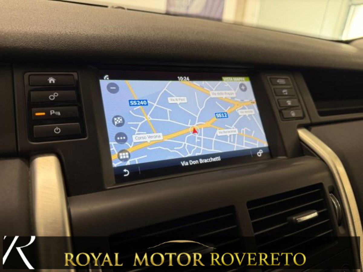 Land Rover Discovery Sport 2.0 TD4 150 CV Pure (12)