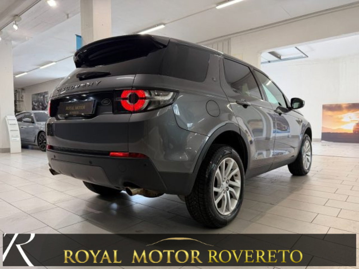 Land Rover Discovery Sport 2.0 TD4 150 CV Pure (7)