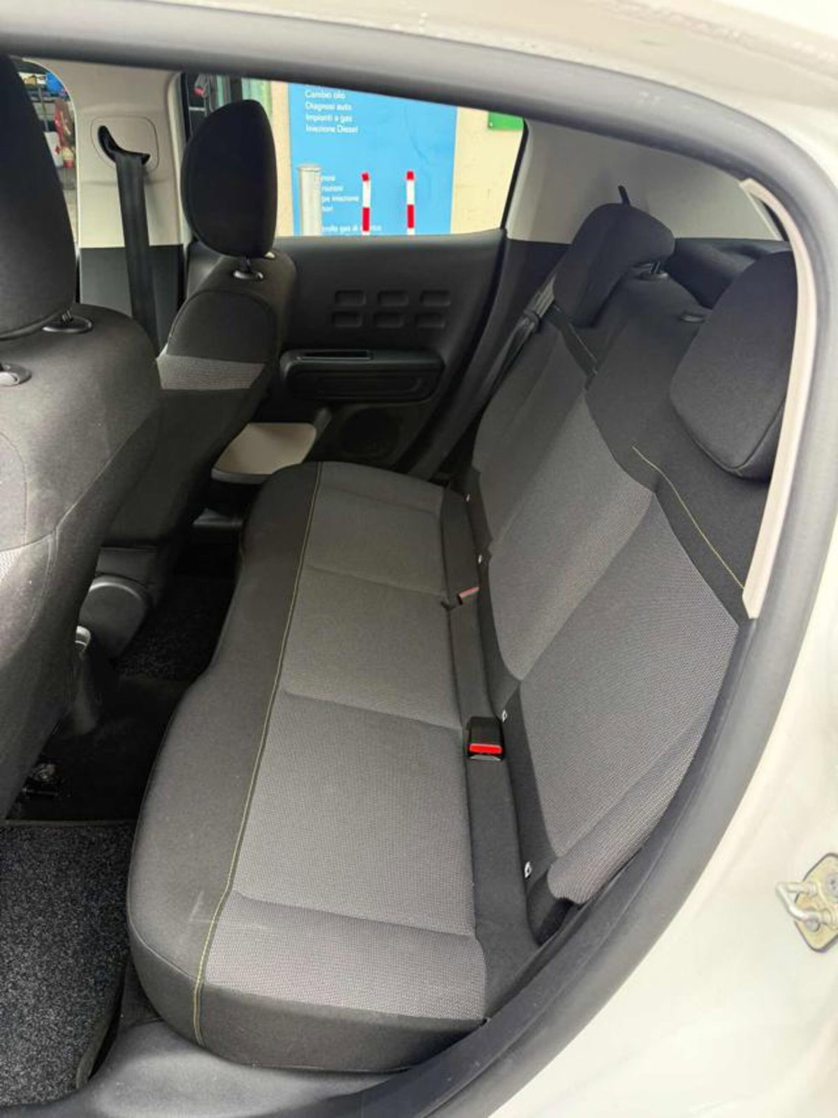 Citroen C3 BlueHDi 100 S&S Business Combi (10)