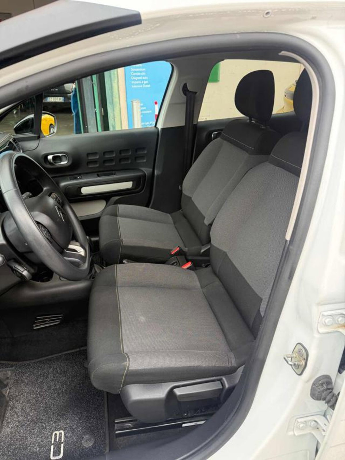 Citroen C3 BlueHDi 100 S&S Business Combi (12)