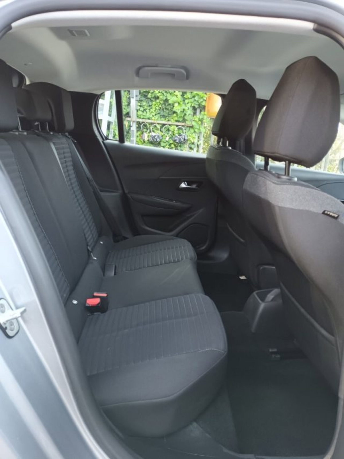 Peugeot 208 1.2 puretech Active s&s 100cv (5)