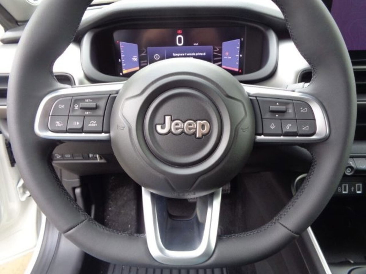Jeep Avenger 1.2 turbo Summit fwd 100cv (12)