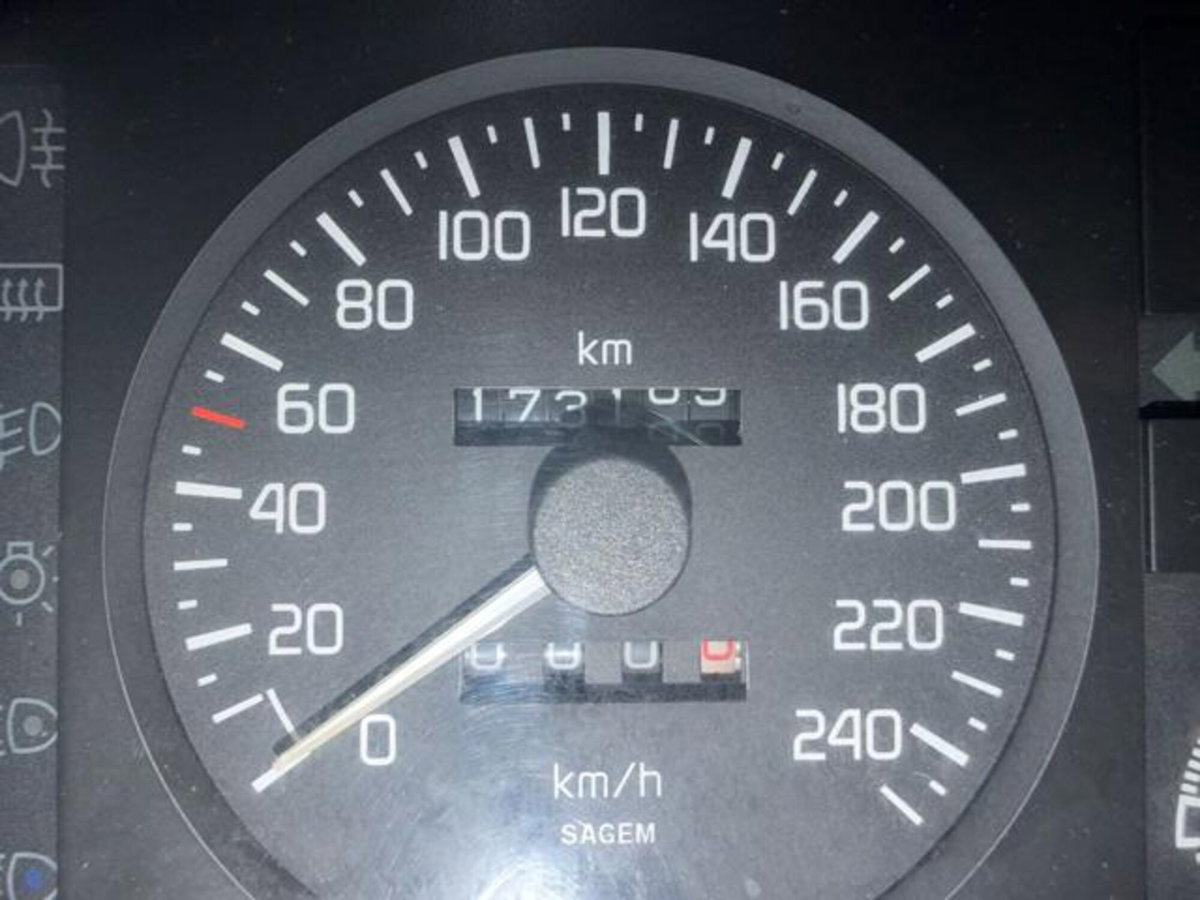 Renault Clio 16V cat (13)