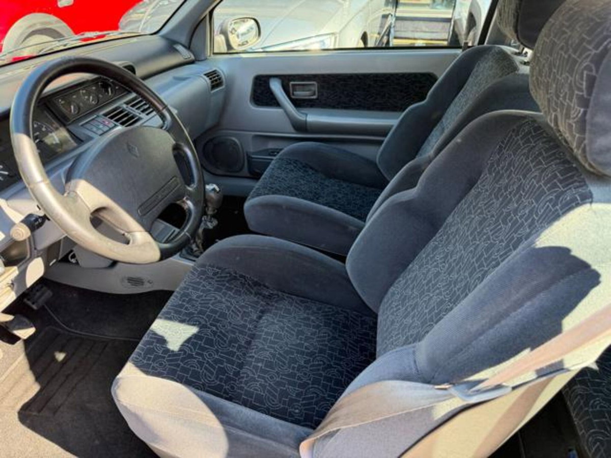 Renault Clio 16V cat (8)