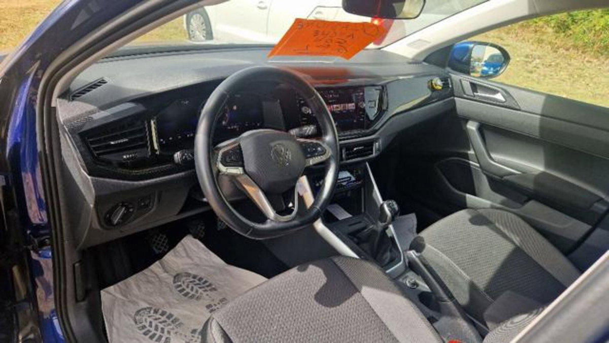 Volkswagen Taigo 1.0 tsi R-Line 95cv (5)