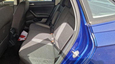Volkswagen Taigo 1.0 tsi R-Line 95cv (6)