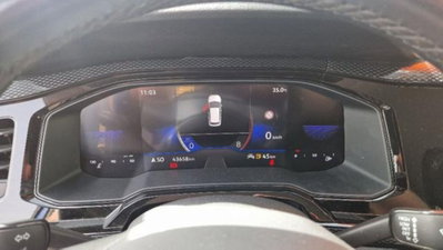 Volkswagen Taigo 1.0 tsi R-Line 95cv (9)