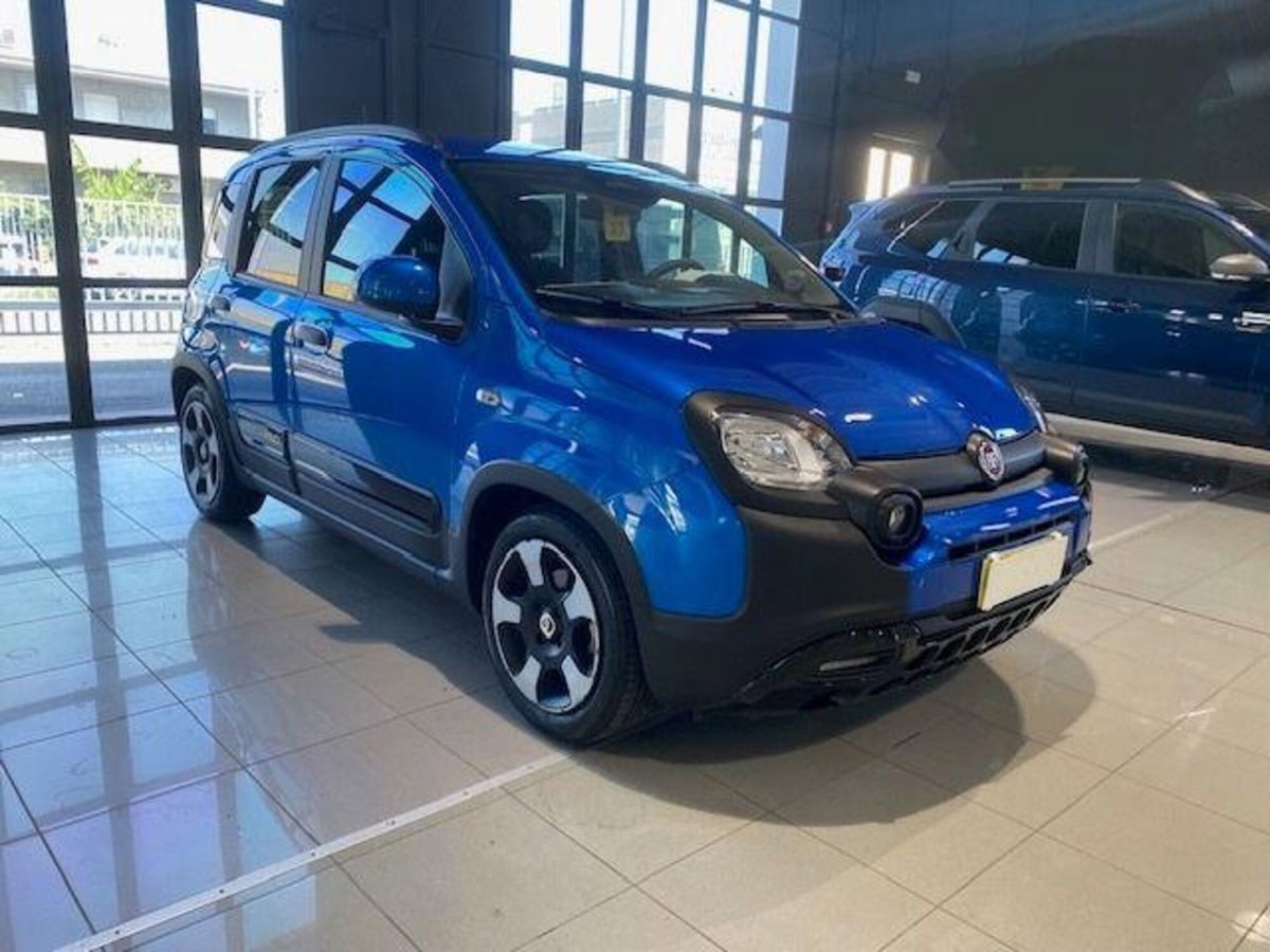 Fiat Panda Cross 1.0 firefly hybrid Cross s&s 70cv 5p.ti