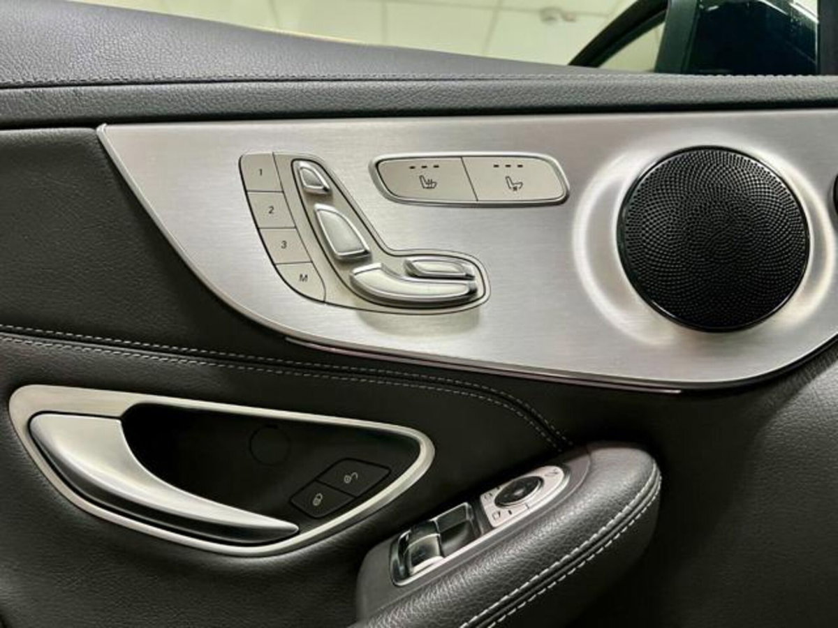 Mercedes-Benz Classe C Coupé 43 4Matic AMG Coupé (13)