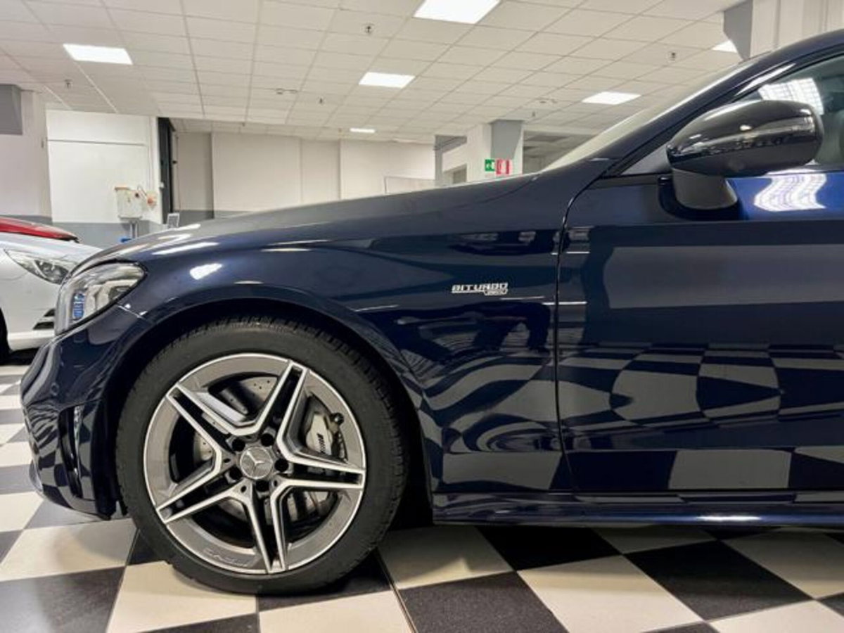 Mercedes-Benz Classe C Coupé 43 4Matic AMG Coupé (8)