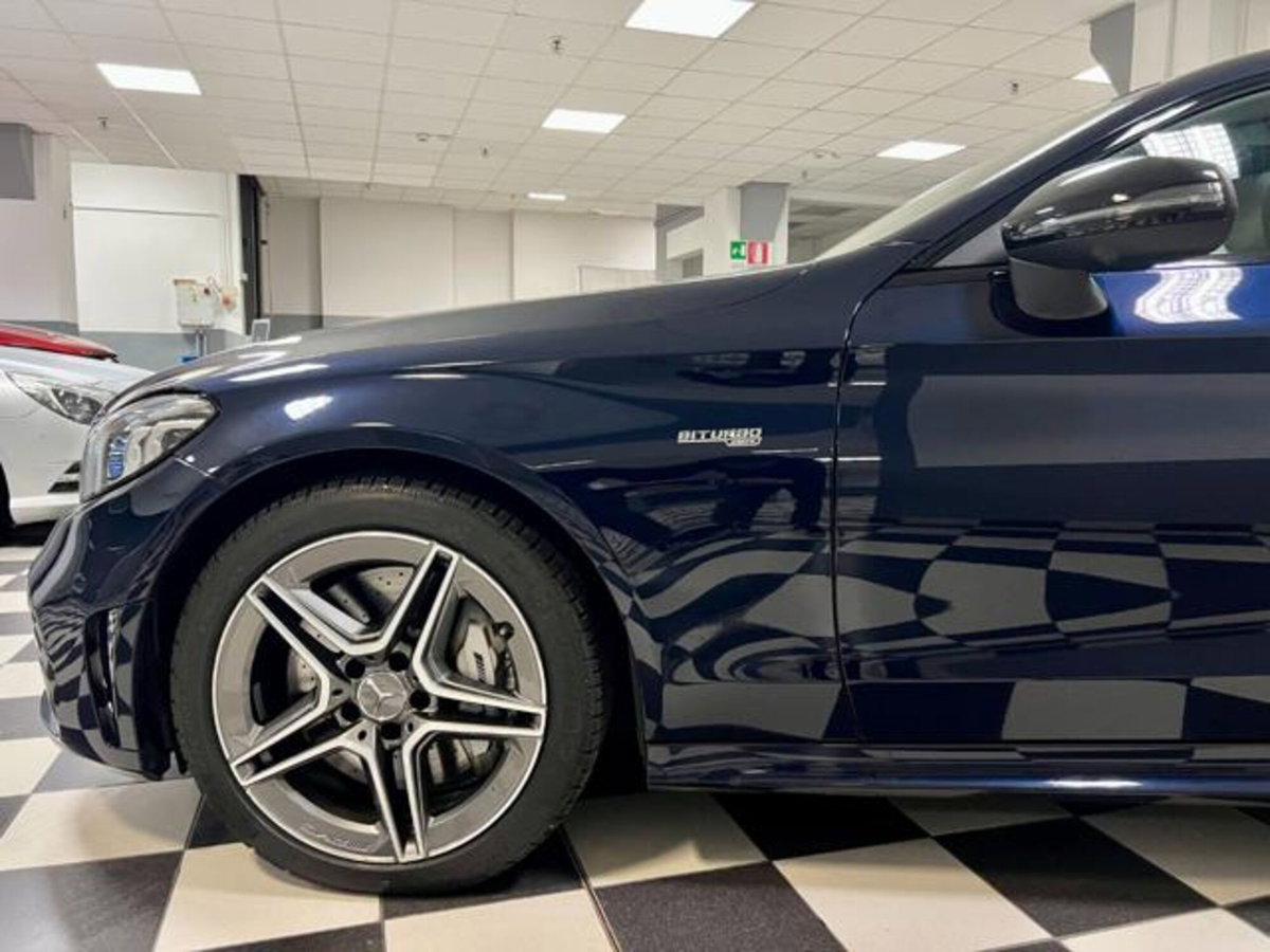 Mercedes-Benz Classe C Coupé 43 4Matic AMG Coupé (9)