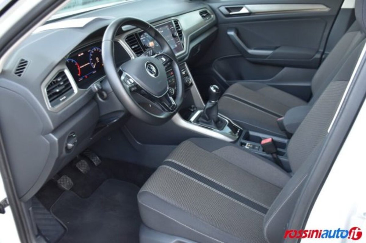 Volkswagen T-Roc 1.0 TSI Style (11)