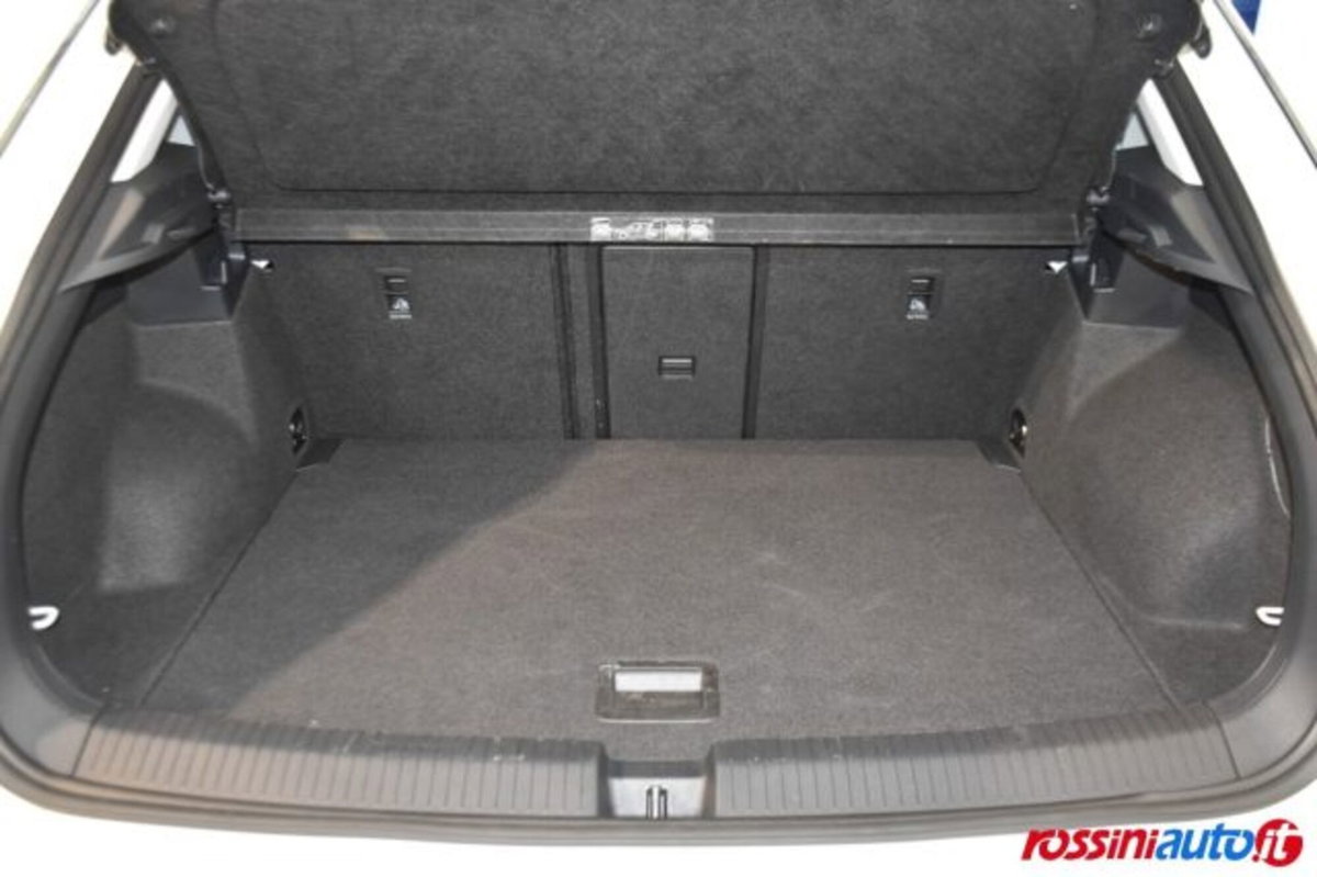 Volkswagen T-Roc 1.0 TSI Style (16)