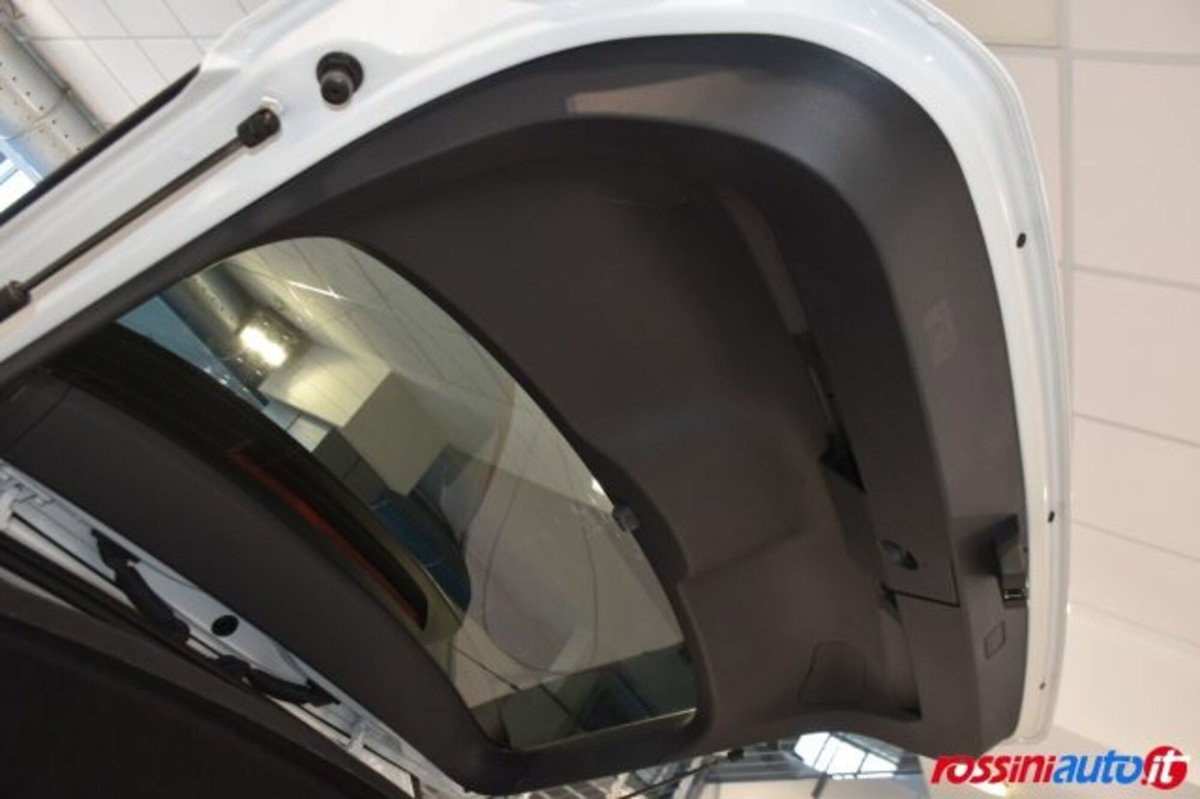 Volkswagen T-Roc 1.0 TSI Style (18)