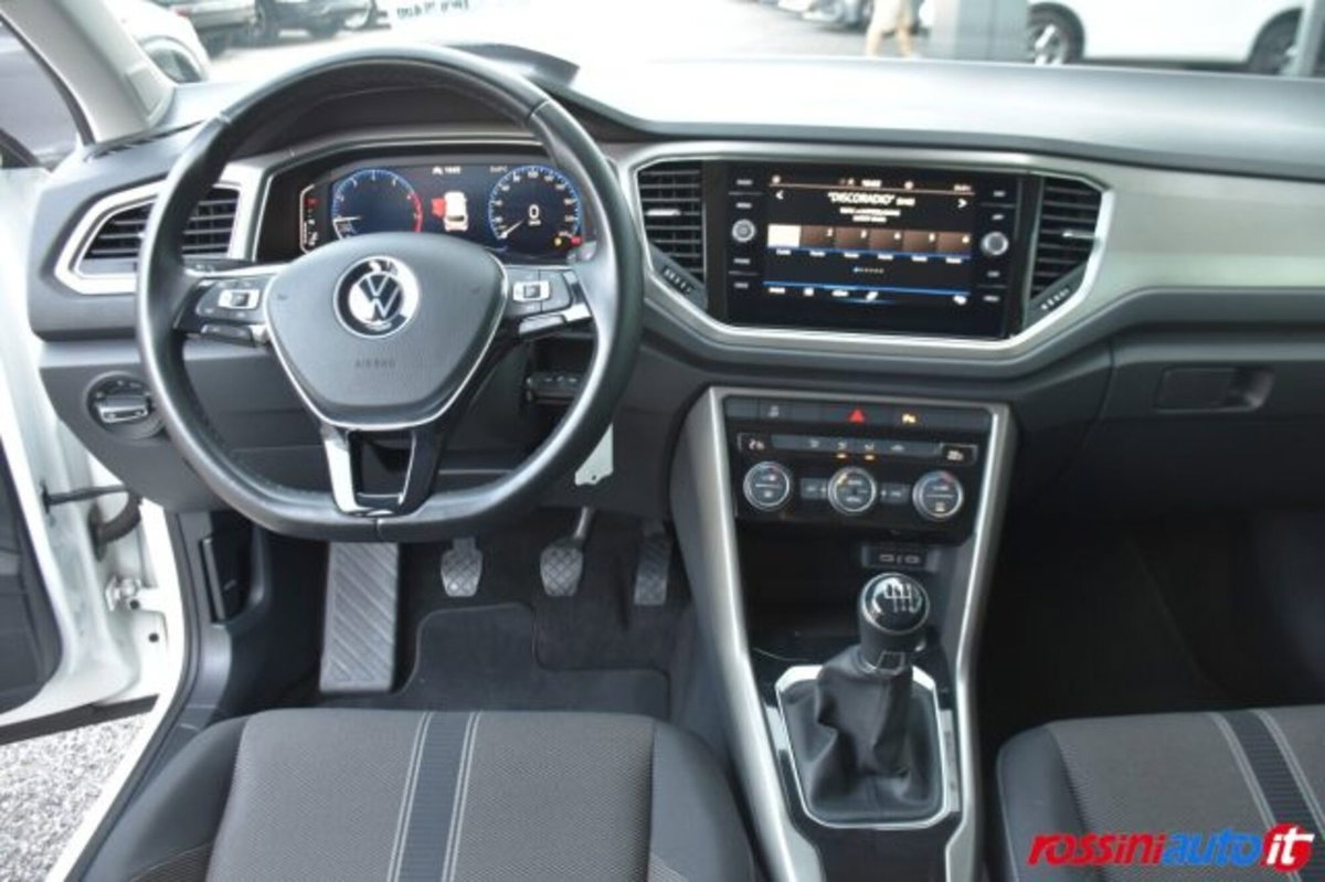 Volkswagen T-Roc 1.0 TSI Style (9)