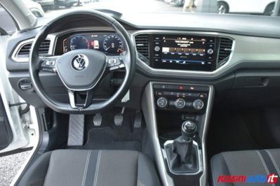 Volkswagen T-Roc 1.0 TSI Style (9)