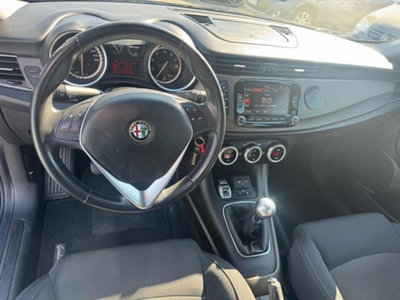 Alfa Romeo Giulietta 1.4 Turbo Distinctive Gpl 120cv (12)