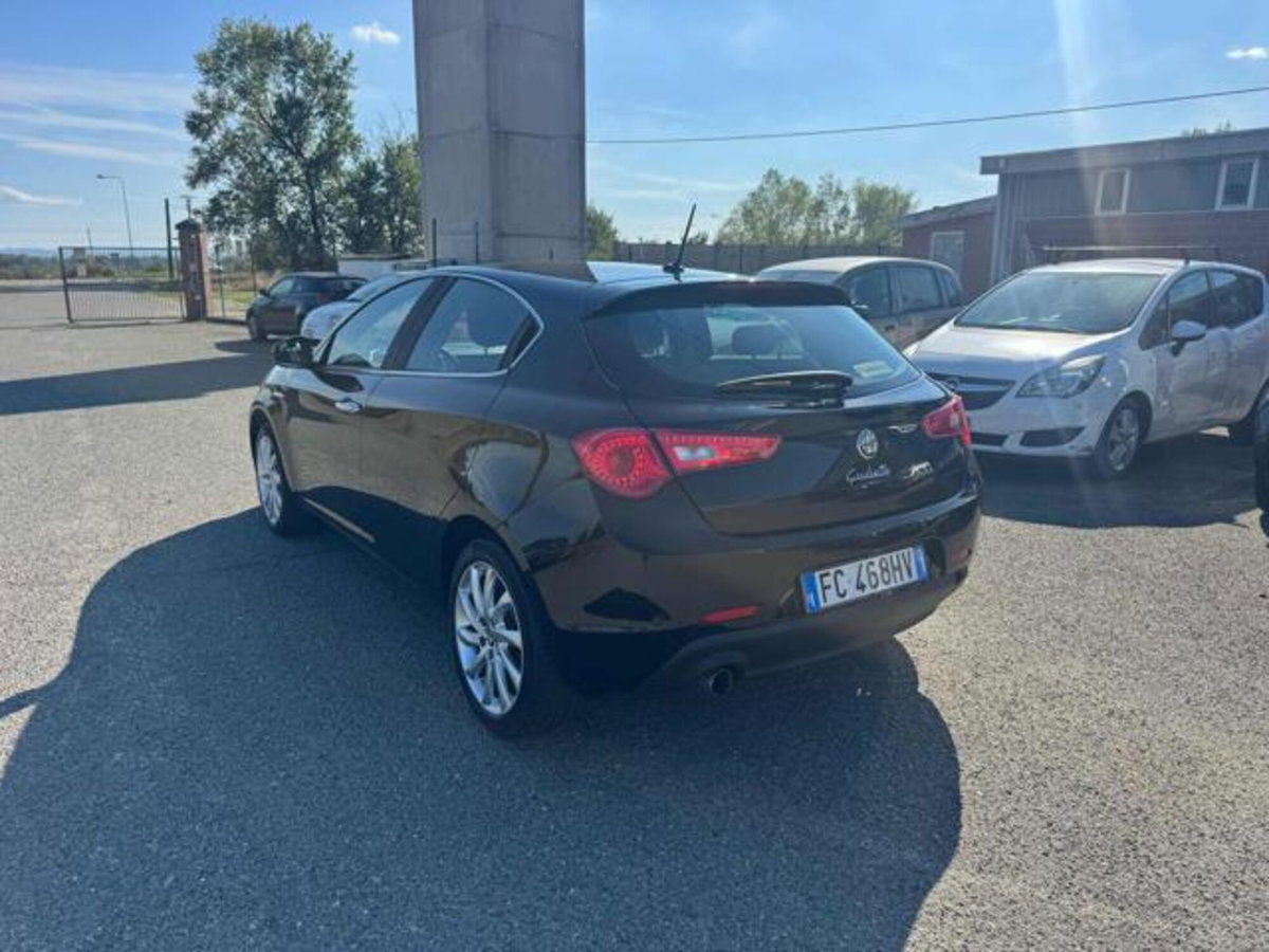 Alfa Romeo Giulietta 1.4 Turbo Distinctive Gpl 120cv (6)