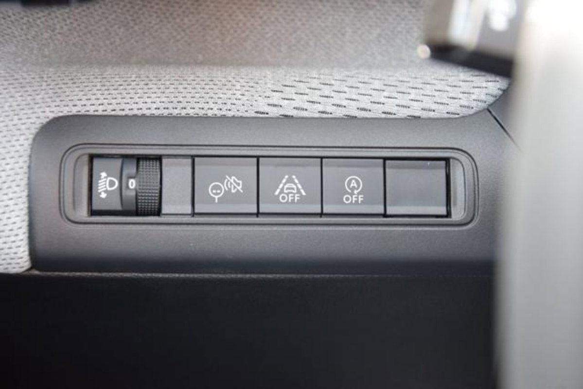 Citroen C3 1.2 puretech turbo Max 100cv s&s (19)
