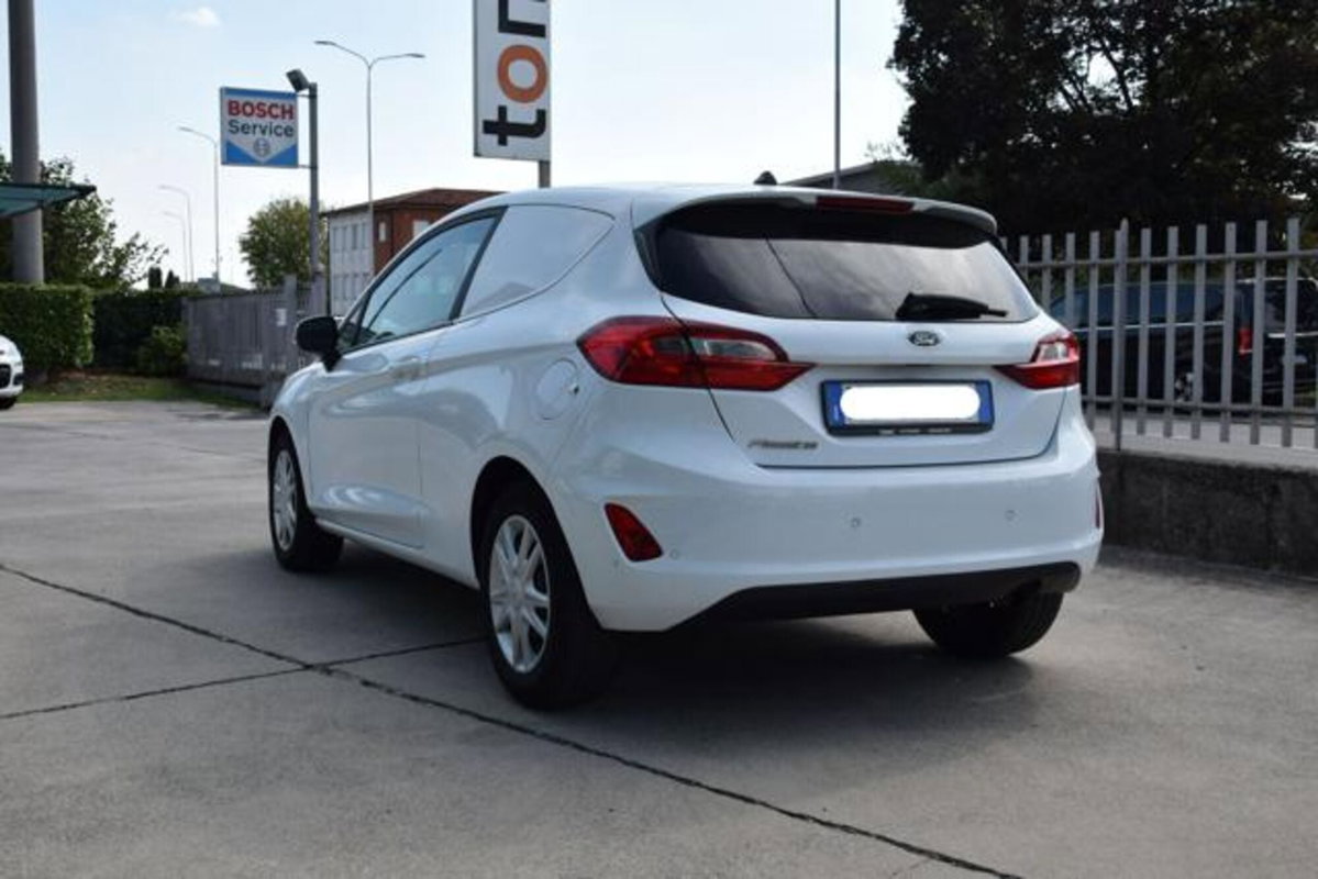 Ford Fiesta 1.5 TDCi 85 CV 3 porte  Business (4)