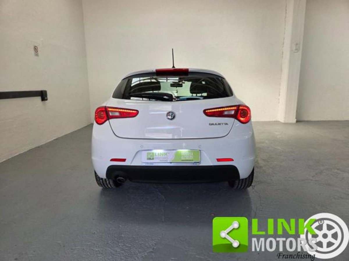 Alfa Romeo Giulietta 1.6 JTDm Super 120cv tct my18 (12)