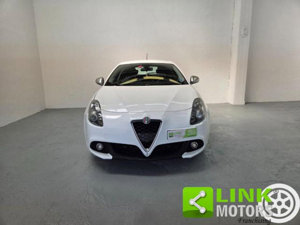Alfa Romeo Giulietta 1.6 JTDm Super 120cv tct my18 (2)