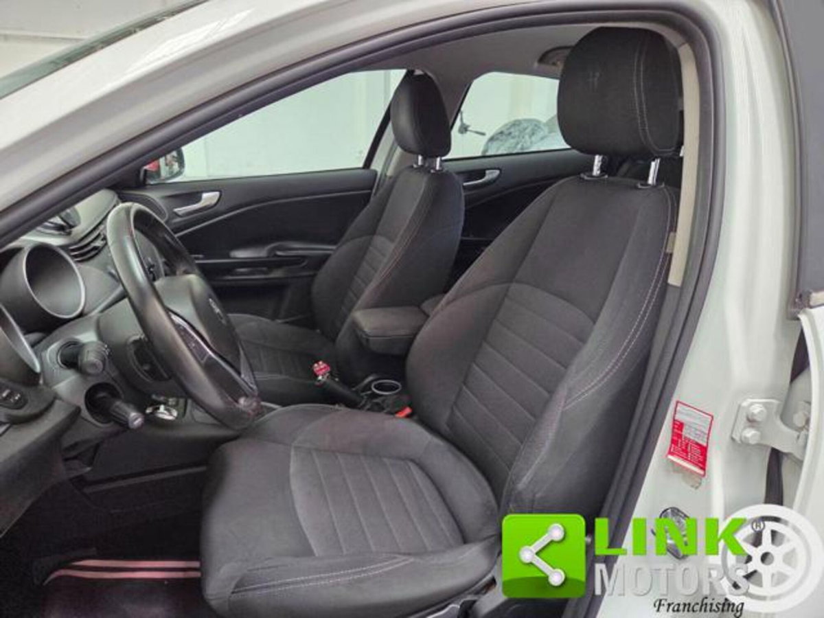Alfa Romeo Giulietta 1.6 JTDm Super 120cv tct my18 (7)