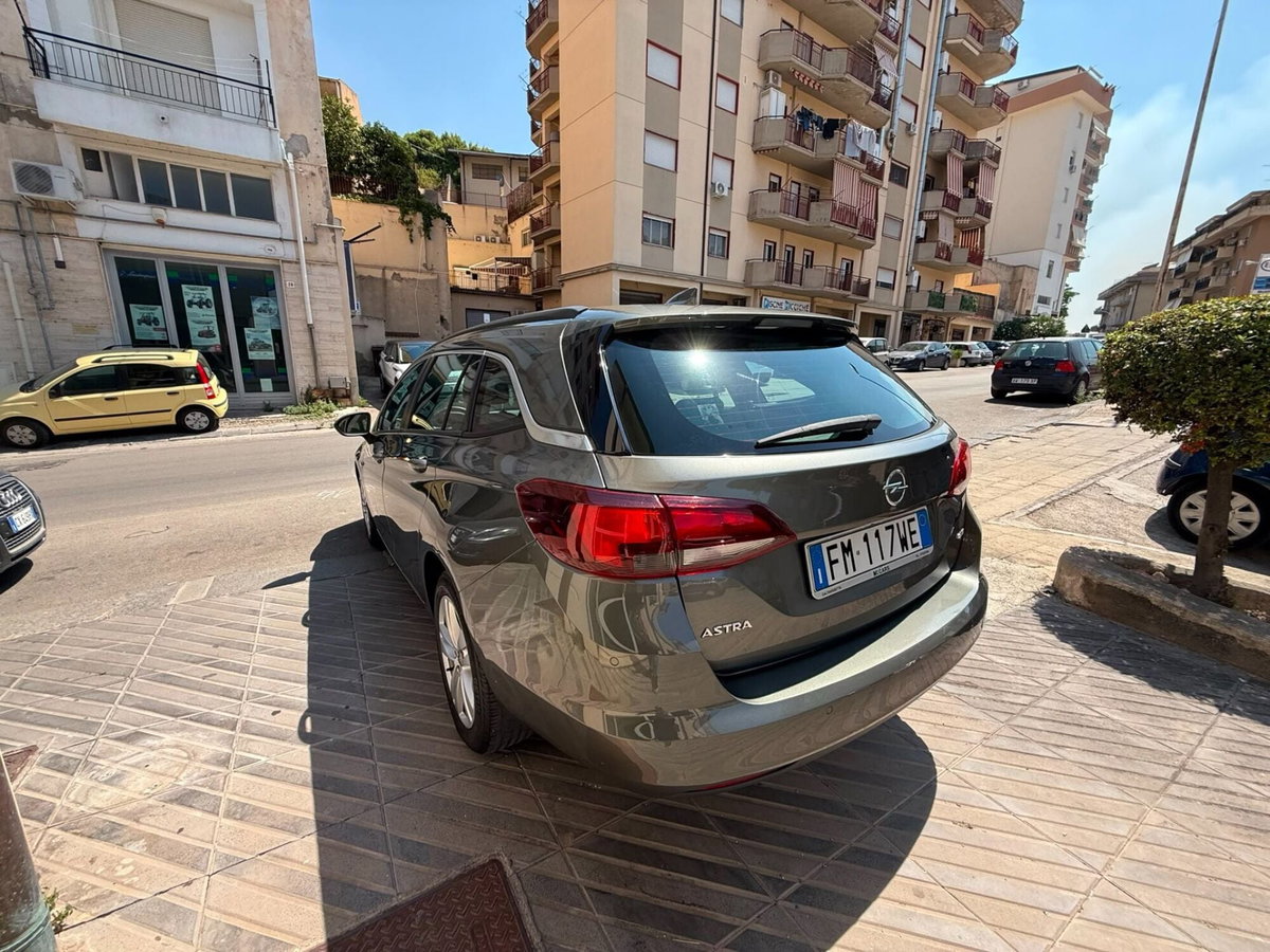Opel Astra 1.6 CDTi 110CV Start&Stop 5 porte Innovation (15)