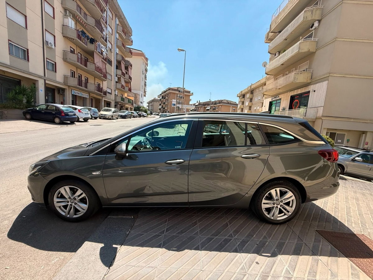 Opel Astra 1.6 CDTi 110CV Start&Stop 5 porte Innovation (17)
