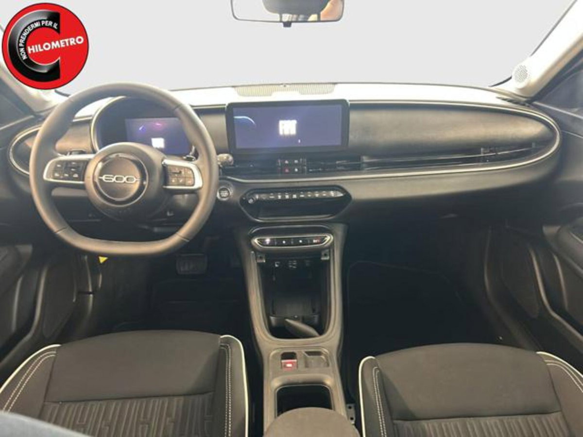 Fiat 600 1.2 Business 100cv (12)