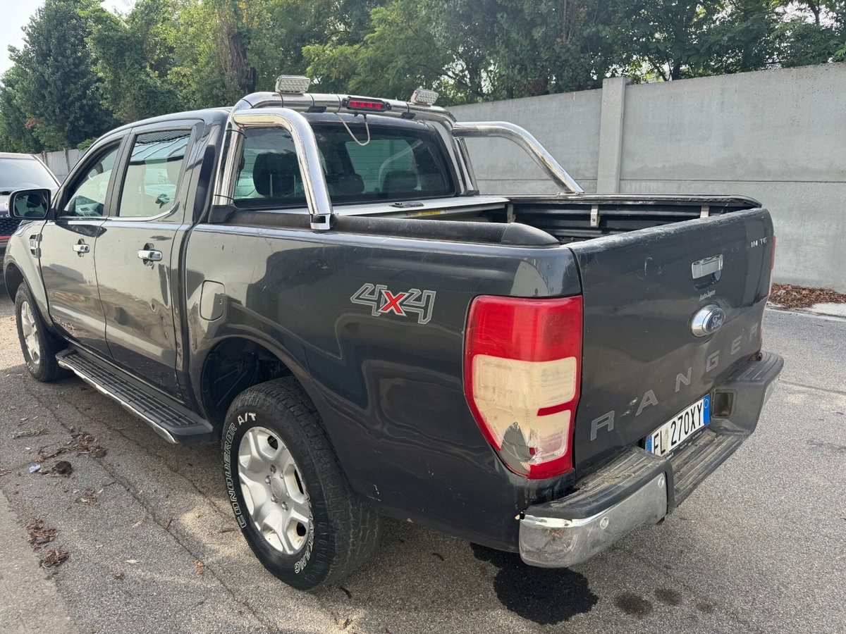 Ford Ranger Pick-up Ranger 2.2 TDCi DC Limited 5pt. (5)