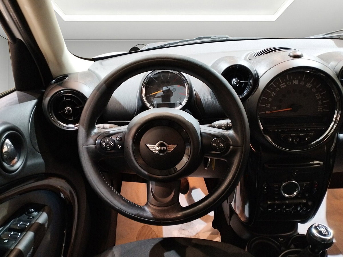 MINI Mini Countryman 1.6 Cooper D Countryman (10)