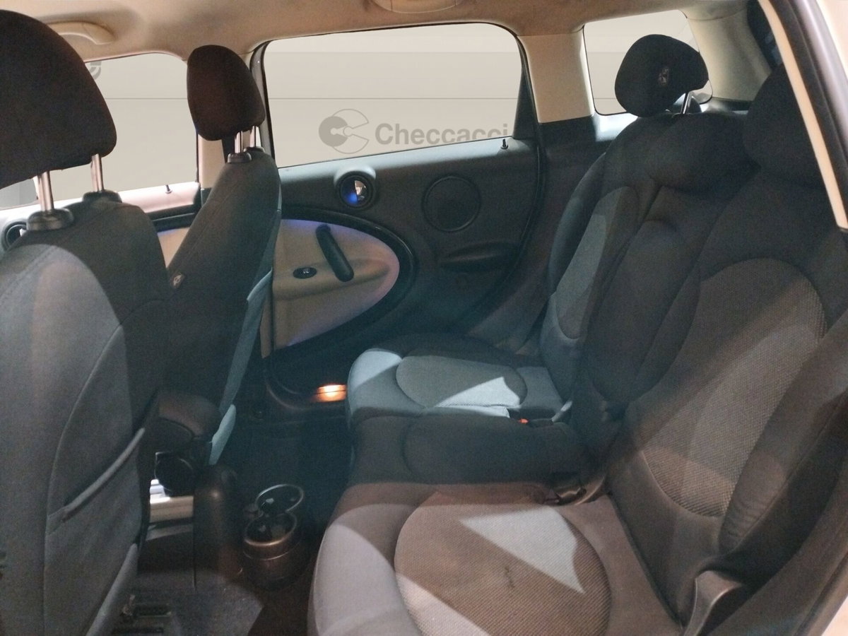 MINI Mini Countryman 1.6 Cooper D Countryman (9)