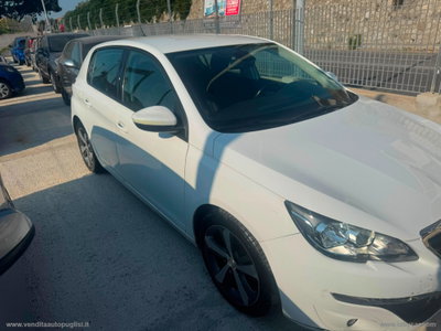 Peugeot 308 BlueHDi 100 S&S Business (2)