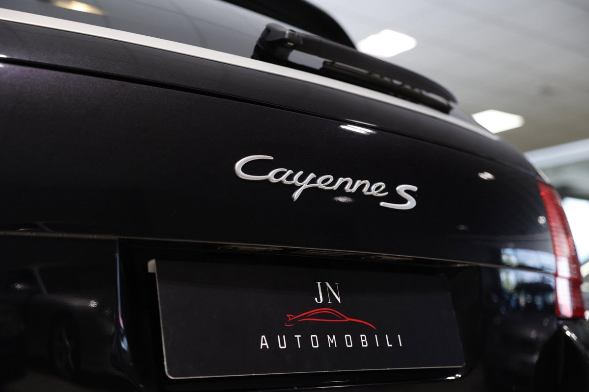 Porsche Cayenne 4.5 cat S (12)