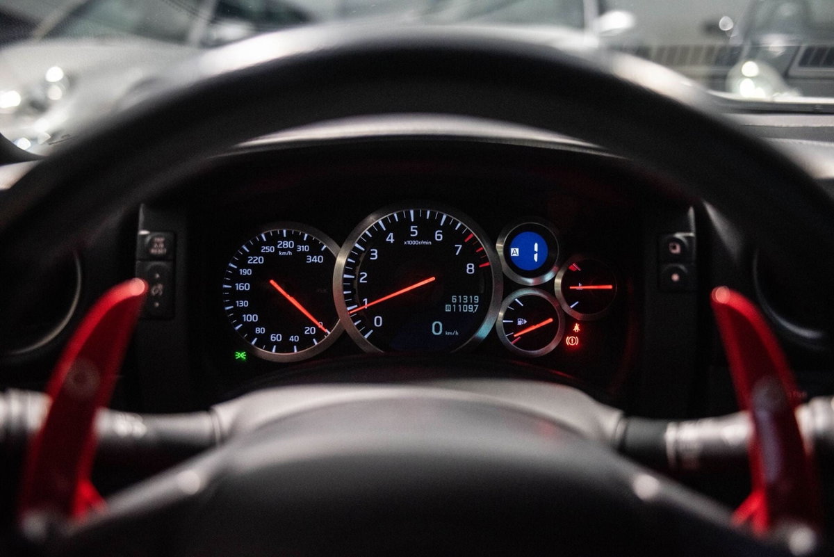 Nissan GT-R 3.8 V6 Black Edition (15)