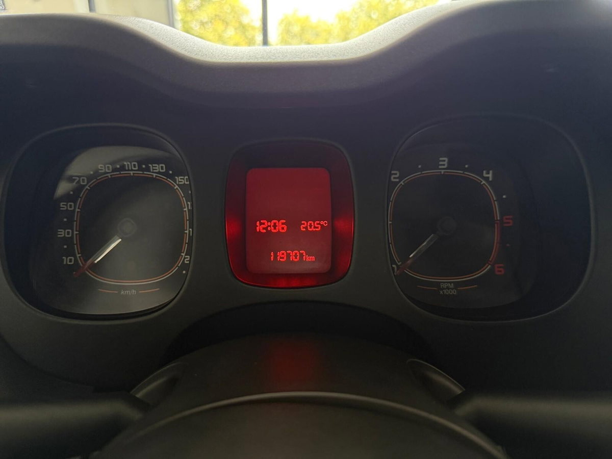 Fiat Panda 1.3 MJT 95 CV S&S Easy (9)
