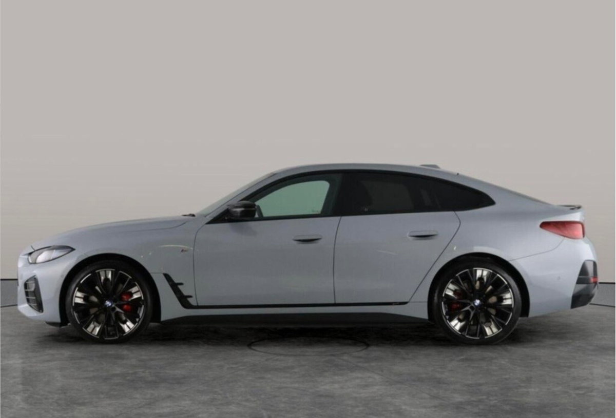 BMW i4 M60 xdrive MSport Pro (5)