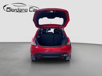 Lancia Ypsilon 1.0 FireFly 5 porte S&S Hybrid Ecochic Silver (8)